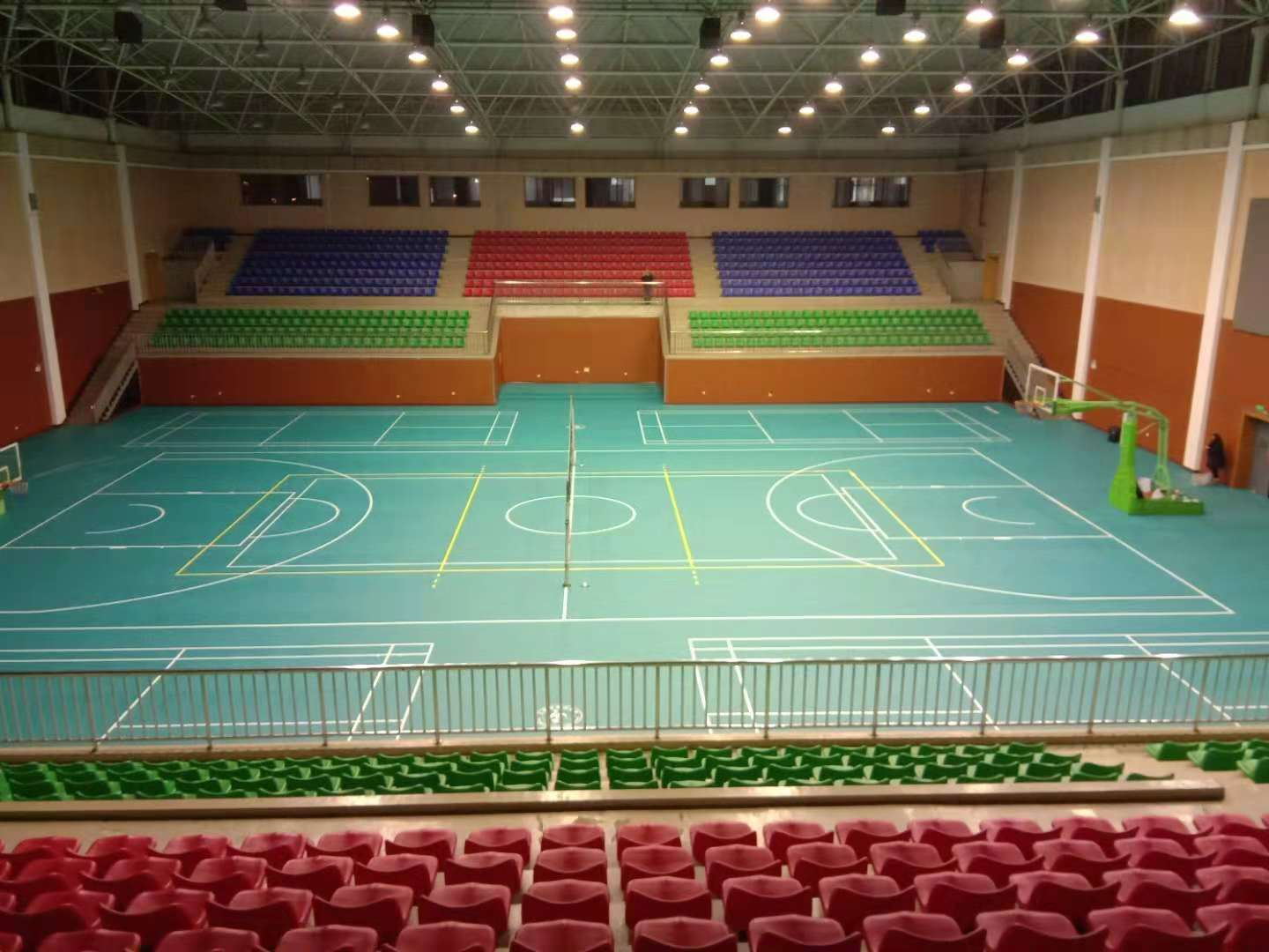 上海金山中學室內籃球場